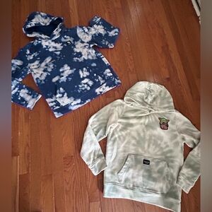 2 Abercrombie Kids tie dye hoodies. Blue/white Green/white  has Yoda. 13/14 Flaw